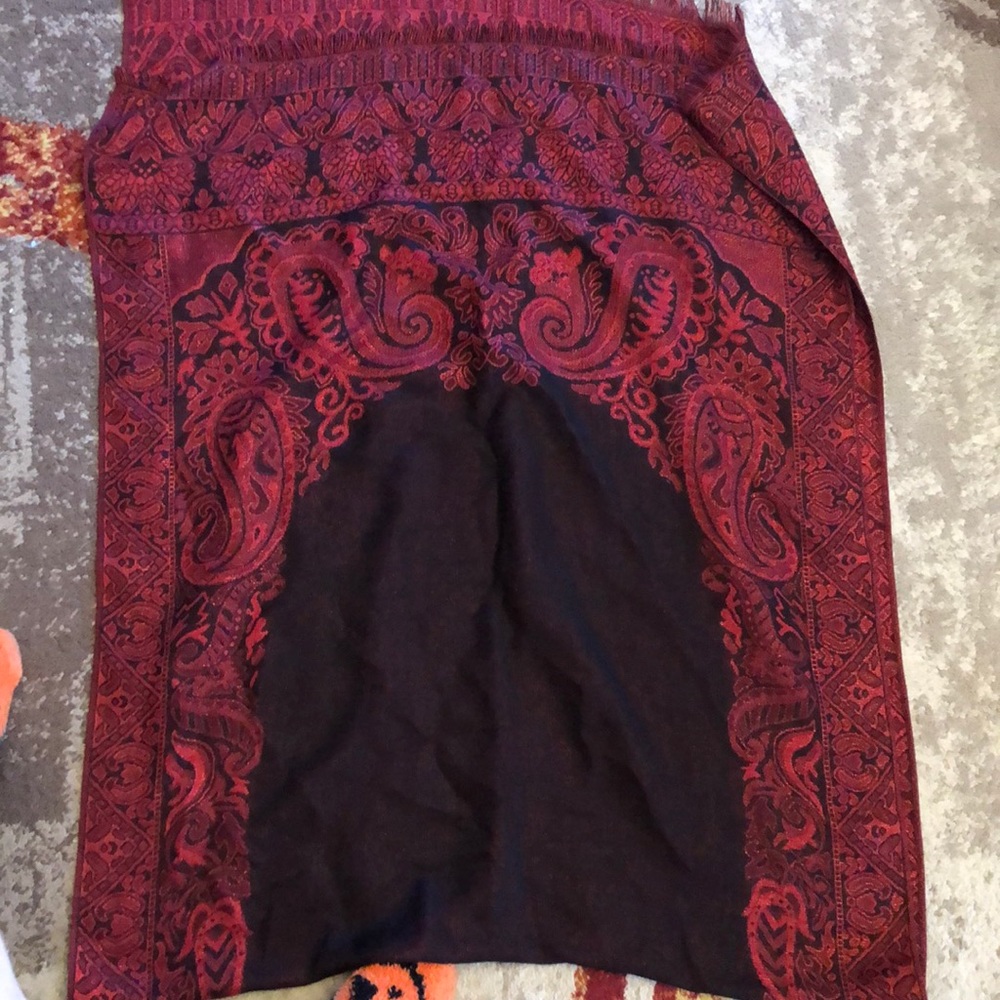 Women’s reversible scarf